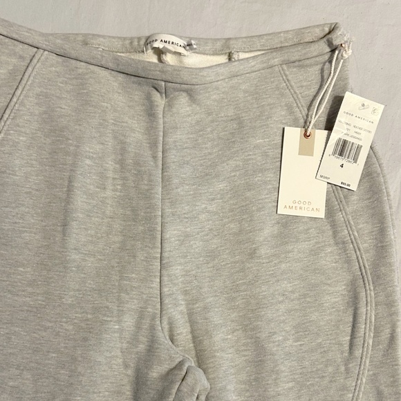 Good American Split Flare Fleece Sweatpants *NWT* - Picture 4 of 9